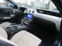 Ford Mustang V8 5.0 GT Fastback *dispo et visible sur notre parc* boite auto pack premium bleu cuir beige magnifique 45900 € - <small></small> 45.900 € <small>TTC</small> - #4