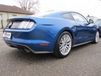 Ford Mustang V8 5.0 GT Fastback *dispo et visible sur notre parc* boite auto pack premium bleu cuir beige magnifique 45900 € - <small></small> 45.900 € <small>TTC</small> - #25