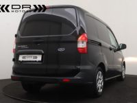 Ford Transit Courier 1.5TDCi TREND LICHTE VRACHT - RADIO CONNECT DAB - <small></small> 13.995 € <small>TTC</small> - #4