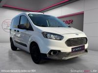 Ford Transit COURIER FOURGON 1.5 TDCI 75 BV6 - <small></small> 10.990 € <small>TTC</small> - #1