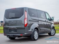 Ford Transit Tourneo Custom 2.0 TDCi 170PK Dubbel cabine 5pl. Automaat EcoBlue Titanium - LICHTE VRACHT - HISTORIEK - DUBBELE SCHUIFDEUR - APPLE CARPLAY - CAMERA - - <small></small> 33.999 € <small>TTC</small> - #47