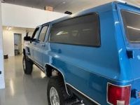 G.M.C Suburban 2500  - <small></small> 28.500 € <small>TTC</small> - #7