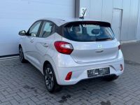 Hyundai i10 1.0i Twist Techno Pack -- BOITE AUTOMATIQUE - <small></small> 15.990 € <small>TTC</small> - #4