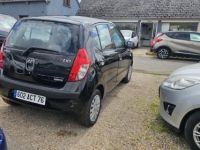 Hyundai i10 1.1 CRDi 75 Pack Confort 109000 KM - <small></small> 3.990 € <small>TTC</small> - #6