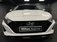 Hyundai i20 1.0 T-GDi Hybrid 48 V - 100 - BV DCT-7 Business - <small></small> 17.990 € <small></small> - #24