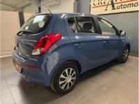 Hyundai i20 1.1 CRDi 75 CV Initia 1ère main - <small></small> 7.900 € <small>TTC</small> - #13