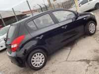 Hyundai i20 1.2 Classic - <small></small> 5.200 € <small>TTC</small> - #9