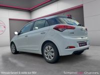 Hyundai i20 1.2 ESSENCE 84CH Intuitive GARANTIE 12 mois Faible consommation - <small></small> 9.689 € <small>TTC</small> - #5