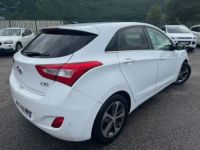 Hyundai i30 1.6 CRDI 110CH BLUE DRIVE UEFA EURO 2016 PLUS 5P - <small></small> 8.490 € <small>TTC</small> - #4