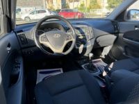 Hyundai i30 1.6 CRDi - 115 Clim + Radar AR + Attelage - <small></small> 5.990 € <small>TTC</small> - #24