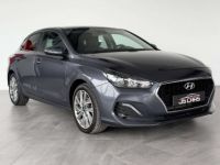 Hyundai i30 Fastback 1.0 T-GDi SPORT 1ERPRO GPS CAMERA PDC TVA - <small></small> 16.990 € <small>TTC</small> - #8