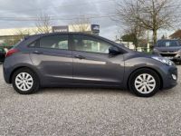 Hyundai i30 II 1.4 CRDi 90ch Initia - <small></small> 7.500 € <small>TTC</small> - #2