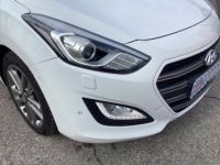 Hyundai i30 SW 1.6 CRDi Premium blue - <small></small> 9.900 € <small>TTC</small> - #24