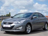 Hyundai i40 1.7 CRDi BlueDrive - HISTORIEK - STUURWIELVERWARMING - LEDER - CAMERA - AIRCO - KEYLESS - <small></small> 8.999 € <small>TTC</small> - #3