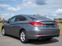 Hyundai i40 1.7 CRDi BlueDrive - HISTORIEK - STUURWIELVERWARMING - LEDER - CAMERA - AIRCO - KEYLESS - <small></small> 8.999 € <small>TTC</small> - #9