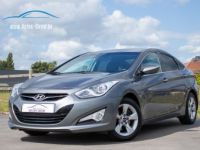 Hyundai i40 1.7 CRDi BlueDrive - HISTORIEK - STUURWIELVERWARMING - LEDER - CAMERA - AIRCO - KEYLESS - <small></small> 8.999 € <small>TTC</small> - #43