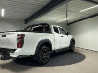 Isuzu D-Max 2024 1.9 Extended Cab V-Cross Automaat 3500KG Trekgewic - <small></small> 55.472 € <small></small> - #5