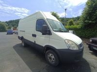 Iveco Daily 35C FG ROUES JUMELEES FOURGON PHASE 2 35C13V13 2.3 TD MOYEN SURÉLEVÉ 126 CV - <small></small> 6.800 € <small>TTC</small> - #3