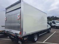 Iveco Daily 35C18 A8 CAISSE HAYON MOINS DE 3M 58700E HT - <small></small> 70.440 € <small>TTC</small> - #2