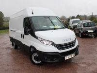 Iveco Daily 35S 14 V12 OP CHAMPION 140 CV GPS 3D CAMÉRA RÉGULATEUR FULL LED TVA=36585 E HT - <small></small> 43.900 € <small>TTC</small> - #1