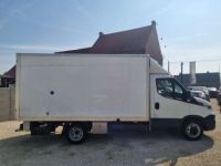 Iveco Daily FOURGON CAISSE ROUE JUMELEE GPS USB CRUISE - <small></small> 25.990 € <small>TTC</small> - #8