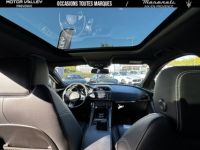 Jaguar F-Pace 2.0D 180ch R-Sport 4x4 BVA8 - <small></small> 30.900 € <small>TTC</small> - #10