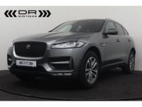 Jaguar F-Pace 2.0d RWD - R-SPORT NAVI PANO DAK 12M GARANTIE - <small></small> 21.995 € <small>TTC</small> - #1