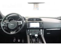 Jaguar F-Pace 2.0d RWD R-SPORT NAVI PANO DAK 12M GARANTIE - <small></small> 20.995 € <small>TTC</small> - #16