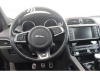 Jaguar F-Pace 2.0d RWD R-SPORT NAVI PANO DAK 12M GARANTIE - <small></small> 20.995 € <small>TTC</small> - #29