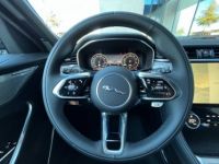 Jaguar F-Pace P400e Plug-in-Hybrid R-Dynamic S BVA8 AWD - <small></small> 90.620 € <small>TTC</small> - #17