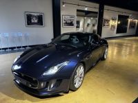 Jaguar F-Type COUPE V8 R 5.0 550 Suralimente A ETAT PARFAIT CARNET 100% - <small></small> 67.900 € <small>TTC</small> - #2