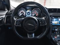 Jaguar F-Type R (2) V8 5.0 550 AWD - <small>A partir de </small>970 EUR <small>/ mois</small> - #29