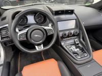 Jaguar F-Type V8 5.0L Compresseur R AWD 551 SIÈGE BAQUET CUIR RABAT Echappement sport Pack Design Son Méridian Garantie Jaguar Approved jusqu'au 14.01.2026 - <small></small> 74.990 € <small>TTC</small> - #13