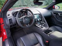 Jaguar F-Type V8 550 Ch 860 €/mois Toit Pano, Meridian 380 W, Sièges Chauffants, Accès Sans Clé, ... Carnet Révisée 43.655 kms - <small></small> 64.500 € <small>TTC</small> - #20