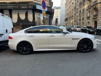 Jaguar XE 2.0 D - 180 ch R-Sport - <small></small> 19.990 € <small>TTC</small> - #37