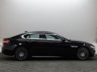 Jaguar XE D200 R-Dynamic S Auto - <small></small> 39.790 € <small>TTC</small> - #3