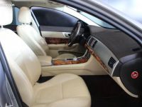 Jaguar XF (2) 2.2 D 200 LUXE PREMIUM Garantie 12M P&MO - <small></small> 13.980 € <small>TTC</small> - #4