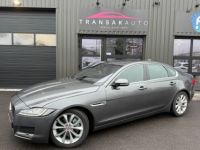 Jaguar XF 2.0 d 180 ch prestige avec affichage te haute regulateur adaptatif gps camera de recul - <small></small> 18.490 € <small>TTC</small> - #1