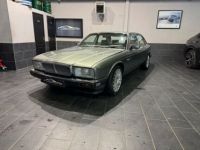 Jaguar XJ DAIMLER XJ6 4.0 226CH 1990 - <small></small> 18.990 € <small>TTC</small> - #1