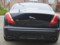 Jaguar XJ V6 3.0 - 275 ch Portfolio 1 MAIN - <small></small> 21.900 € <small></small> - #4