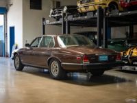 Jaguar XJ6 - <small></small> 27.000 € <small>TTC</small> - #18