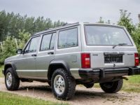 Jeep Cherokee XJ 4.0i Automaat 4X4 - OLDTIMER - SERVO - AIRCO - ELEKTR. RAMEN - <small></small> 19.999 € <small>TTC</small> - #9