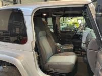 Jeep Wrangler 4.0 L 4.0 BVA HARD TOP - <small></small> 27.900 € <small>TTC</small> - #10