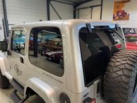 Jeep Wrangler 4.0 L 4.0 BVA HARD TOP - <small></small> 27.900 € <small>TTC</small> - #21