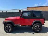 Jeep Wrangler 4.0L 6 CYLINDRES ROUGE - <small></small> 20.990 € <small>TTC</small> - #17