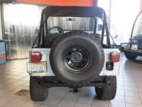 Jeep Wrangler CJ5 V8 304 CI 1979 BLEUE - <small></small> 28.000 € <small>TTC</small> - #6