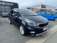 Kia Carens 1.6i Lounge GPS, CLIM, CAMÉRA Garantie 12M - <small></small> 13.990 € <small>TTC</small> - #1