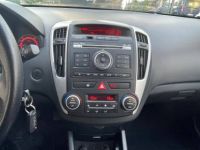 Kia Cee'd 1.6 CRDi90 Active 5p - <small></small> 5.890 € <small>TTC</small> - #12