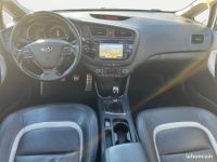 Kia Cee'd Ceed 1.6 CRDI 125 PREMIUM ( TOIT OUVRANT, SIÈGES ÉLECTRIQUES, GPS TACTILE ) - <small></small> 7.990 € <small>TTC</small> - #11