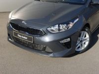 Kia Cee'd Ceed 1.6 CRDI MORE - <small></small> 17.950 € <small>TTC</small> - #24